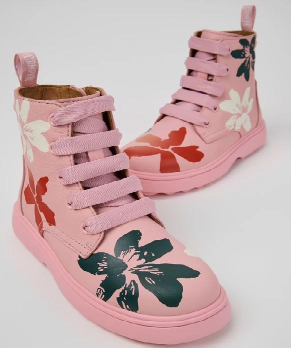 Πολύχρωμα δερμάτινα μποτάκια για παιδιά