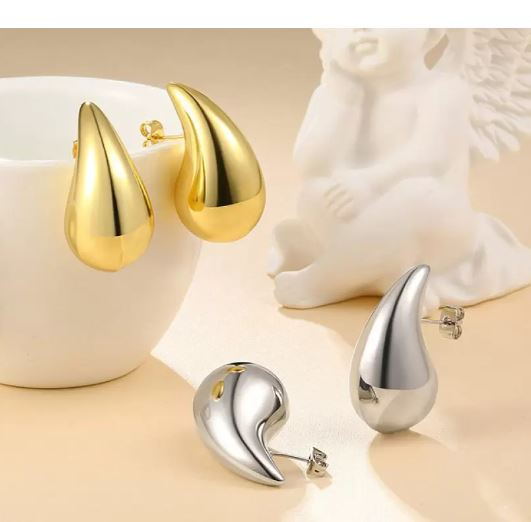 Amor Amor earrings