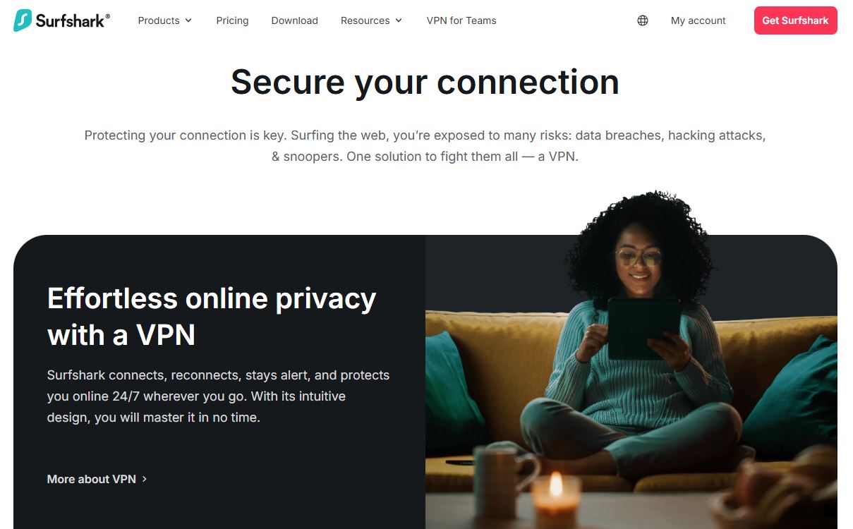 Μια γυναίκα με πράσινο φόρεμα με tablet