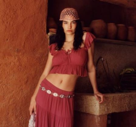 Stradivarius σετ ρούχων, παντελόνι και μπλουζάκι